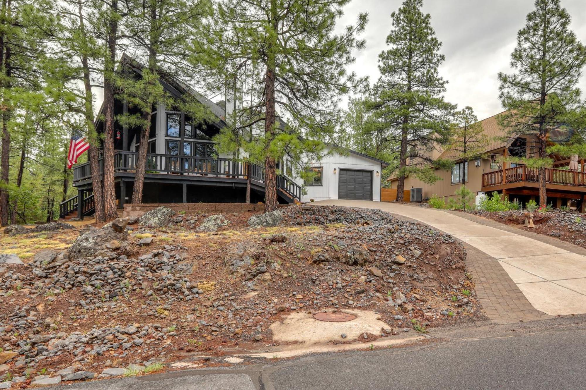 Munds Park Cabin With Poker Room And Wraparound Deck! Eksteriør billede