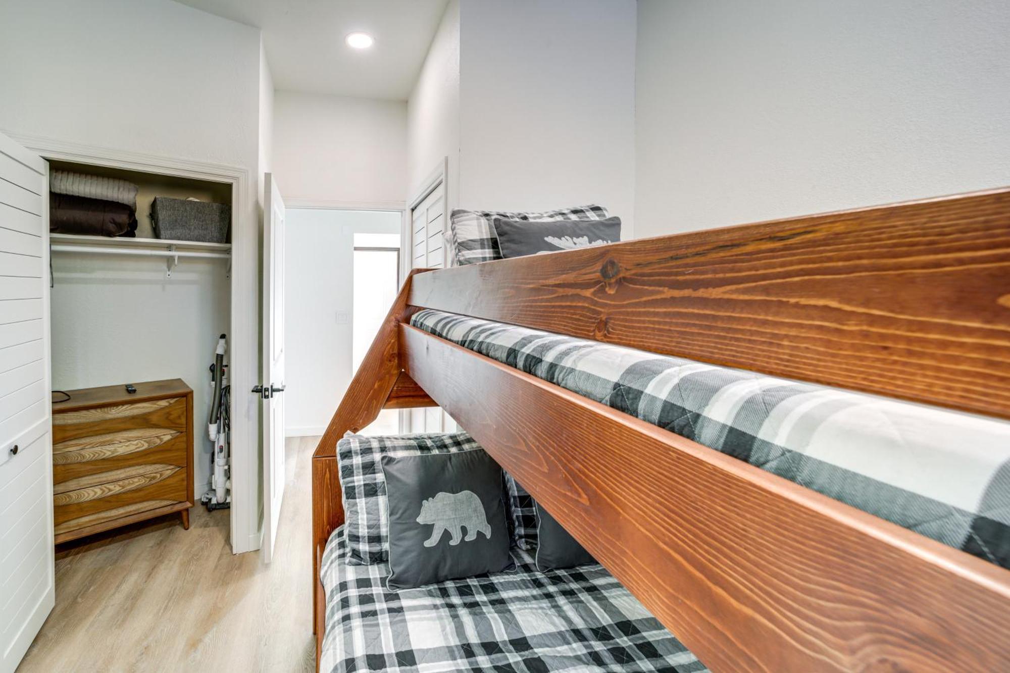 Munds Park Cabin With Poker Room And Wraparound Deck! Eksteriør billede